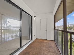 9905 Pineapple Tree Drive 210, Boynton Beach FL 33436