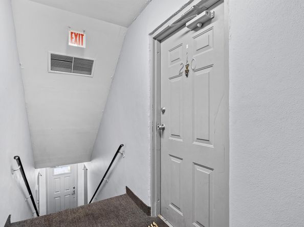 9905 Pineapple Tree Drive 210, Boynton Beach FL 33436