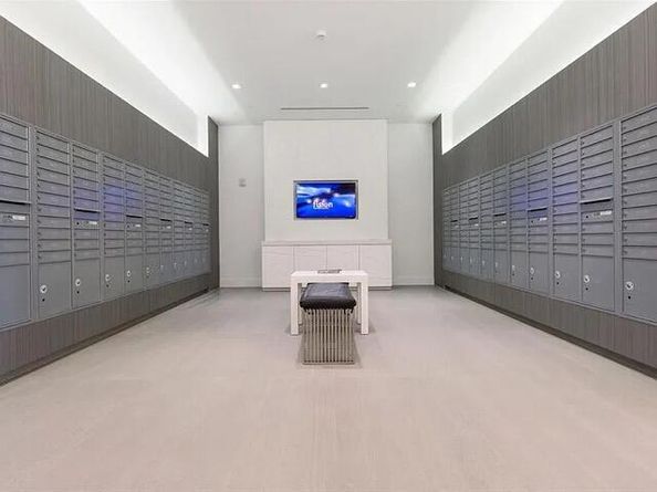 17111 Biscayne Boulevard 902, North Miami Beach FL 33160