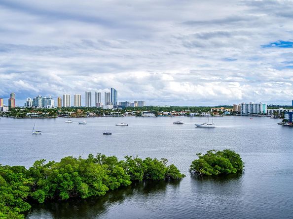 17111 Biscayne Boulevard 902, North Miami Beach FL 33160