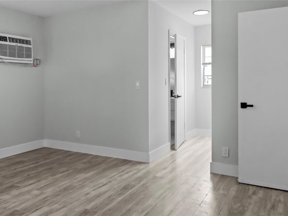 20 NW 56th St, Fort Lauderdale FL 33309