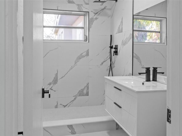 20 NW 56th St, Fort Lauderdale FL 33309