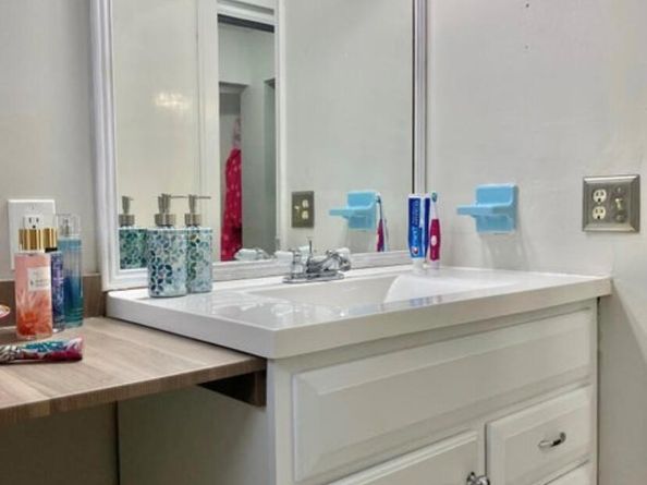 1100 Tallwood Avenue 201, Hollywood FL 33021