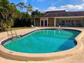 1100 Tallwood Avenue 201, Hollywood FL 33021