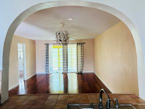 1100 Tallwood Avenue 201, Hollywood FL 33021