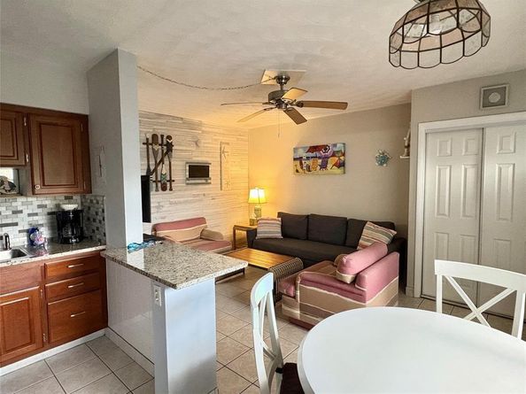 120 NE 20th Ave 2, Deerfield Beach FL 33441