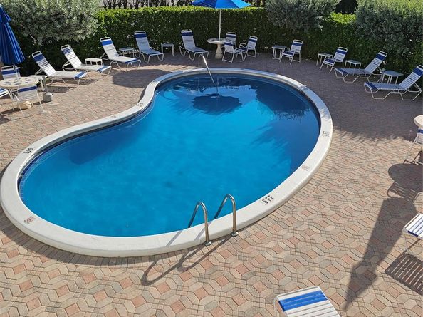 120 NE 20th Ave 2, Deerfield Beach FL 33441