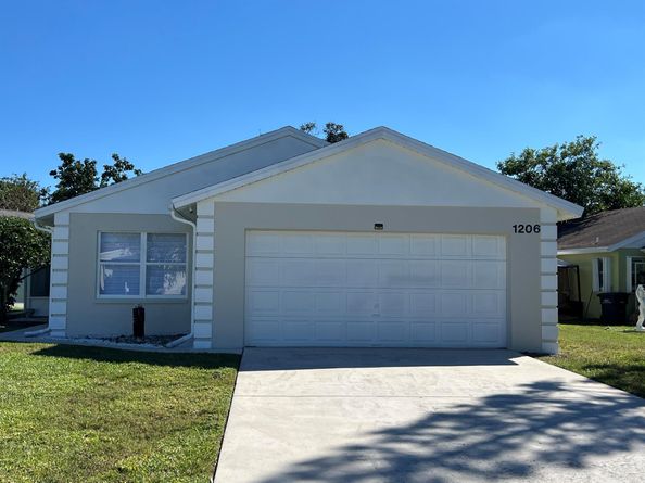 1206 Pine Sage Circle, West Palm Beach FL 33409