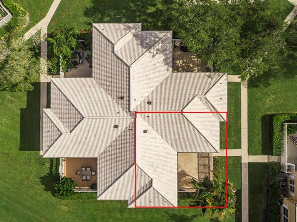 1923 Stratford Way, West Palm Beach FL 33409