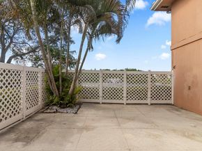 1923 Stratford Way, West Palm Beach FL 33409