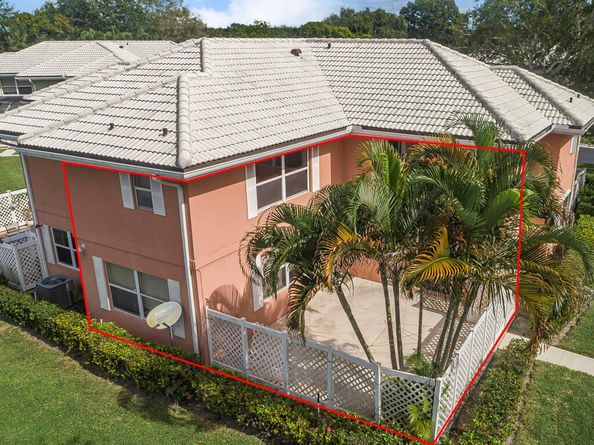 1923 Stratford Way, West Palm Beach FL 33409