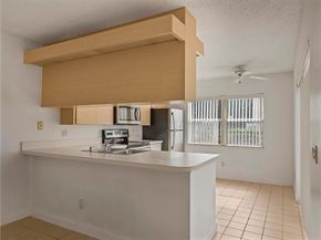 1923 Stratford Way, West Palm Beach FL 33409