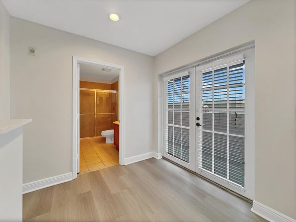 1033 NE 17th Way 602, Fort Lauderdale FL 33304