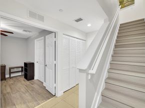 1033 NE 17th Way 602, Fort Lauderdale FL 33304