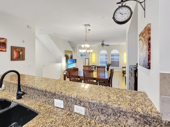 1033 NE 17th Way 602, Fort Lauderdale FL 33304