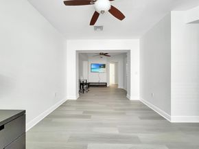 1033 NE 17th Way 602, Fort Lauderdale FL 33304