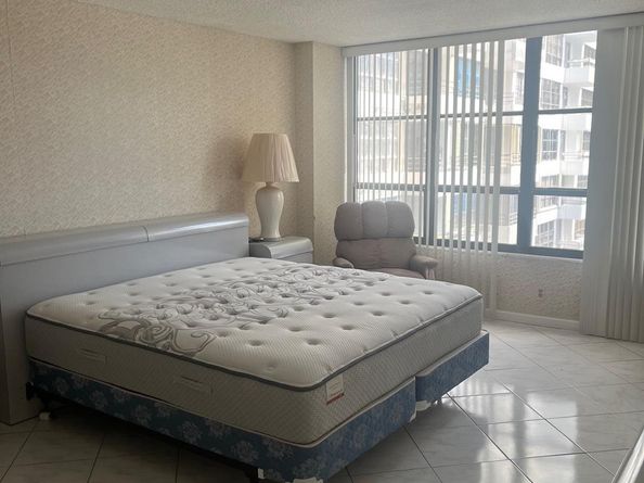 600 Three Islands Blvd 1015, Hallandale Beach FL 33009