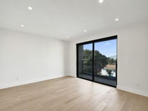 1527 NE 15th Ave, Fort Lauderdale FL 33304