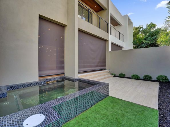 1527 NE 15th Ave, Fort Lauderdale FL 33304