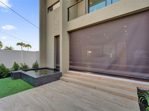 1527 NE 15th Ave, Fort Lauderdale FL 33304