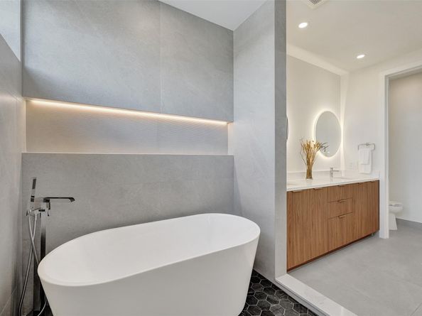 1527 NE 15th Ave, Fort Lauderdale FL 33304