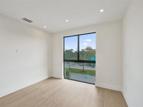 1527 NE 15th Ave, Fort Lauderdale FL 33304