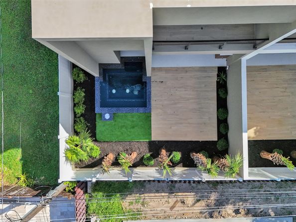 1527 NE 15th Ave, Fort Lauderdale FL 33304