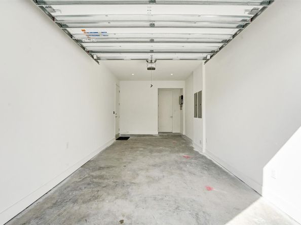 1527 NE 15th Ave, Fort Lauderdale FL 33304