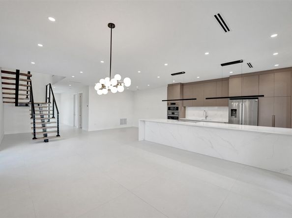 1527 NE 15th Ave, Fort Lauderdale FL 33304