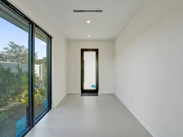 1527 NE 15th Ave, Fort Lauderdale FL 33304