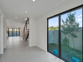 1527 NE 15th Ave, Fort Lauderdale FL 33304