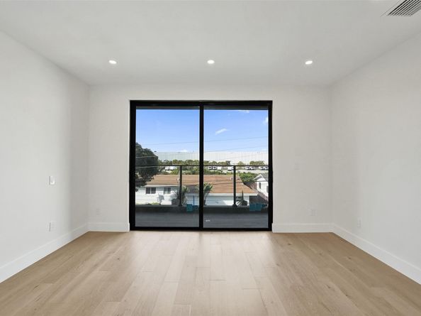 1527 NE 15th Ave, Fort Lauderdale FL 33304