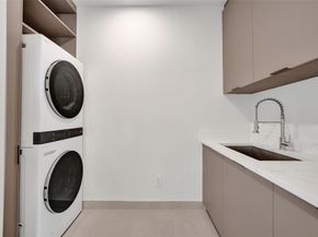 1527 NE 15th Ave, Fort Lauderdale FL 33304