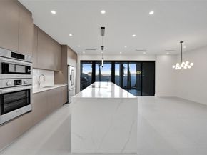 1527 NE 15th Ave, Fort Lauderdale FL 33304