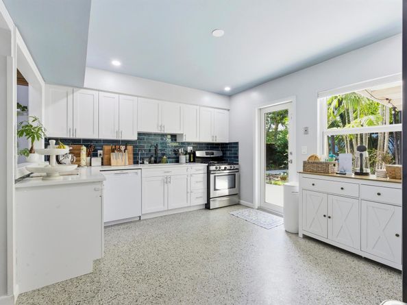 1119 N M Street, Lake Worth Beach FL 33460