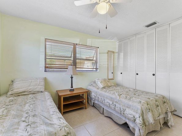 2523 Dudley Drive W H, West Palm Beach FL 33415