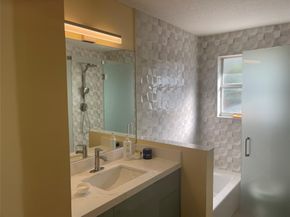 139 NW 72nd Ave, Plantation FL 33317