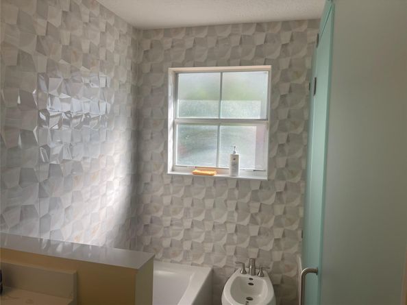 139 NW 72nd Ave, Plantation FL 33317