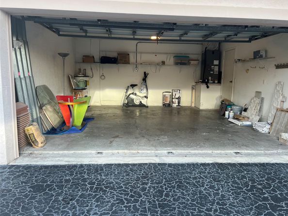 139 NW 72nd Ave, Plantation FL 33317