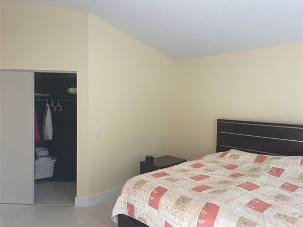 139 NW 72nd Ave, Plantation FL 33317