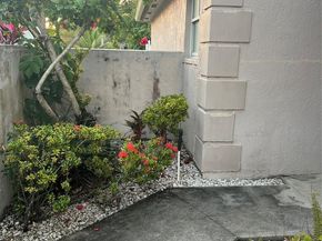 139 NW 72nd Ave, Plantation FL 33317