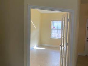 139 NW 72nd Ave, Plantation FL 33317