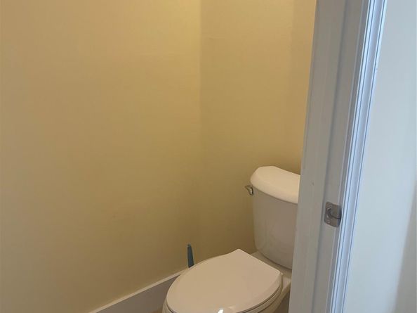 139 NW 72nd Ave, Plantation FL 33317