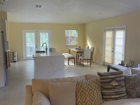 139 NW 72nd Ave, Plantation FL 33317