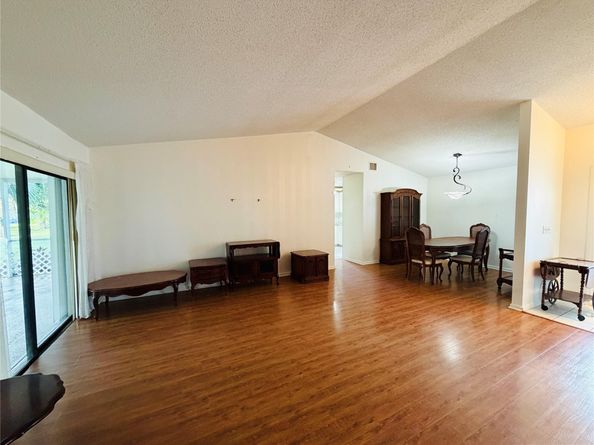 7013 NW 107th Ave, Tamarac FL 33321