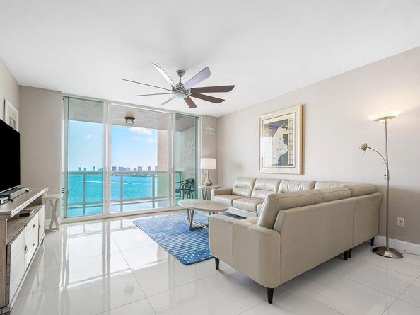 2650 Lake Shore Drive 1103, Riviera Beach FL 33404