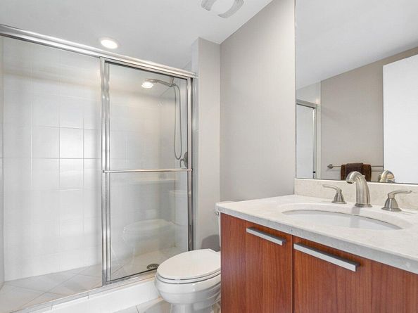 2650 Lake Shore Drive 1103, Riviera Beach FL 33404