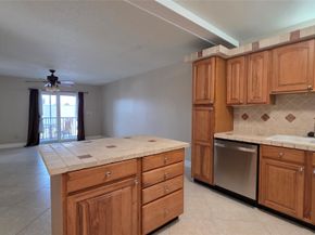 253 S Cypress Rd 225, Pompano Beach FL 33060