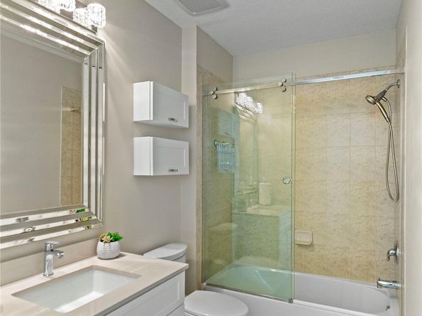 3500 Oaks Clubhouse Dr 505, Pompano Beach FL 33069