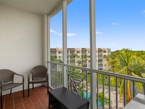 3500 Oaks Clubhouse Dr 505, Pompano Beach FL 33069